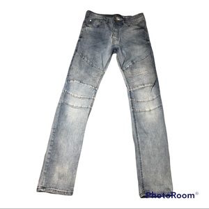 Divided light wash jeans size 32 waist